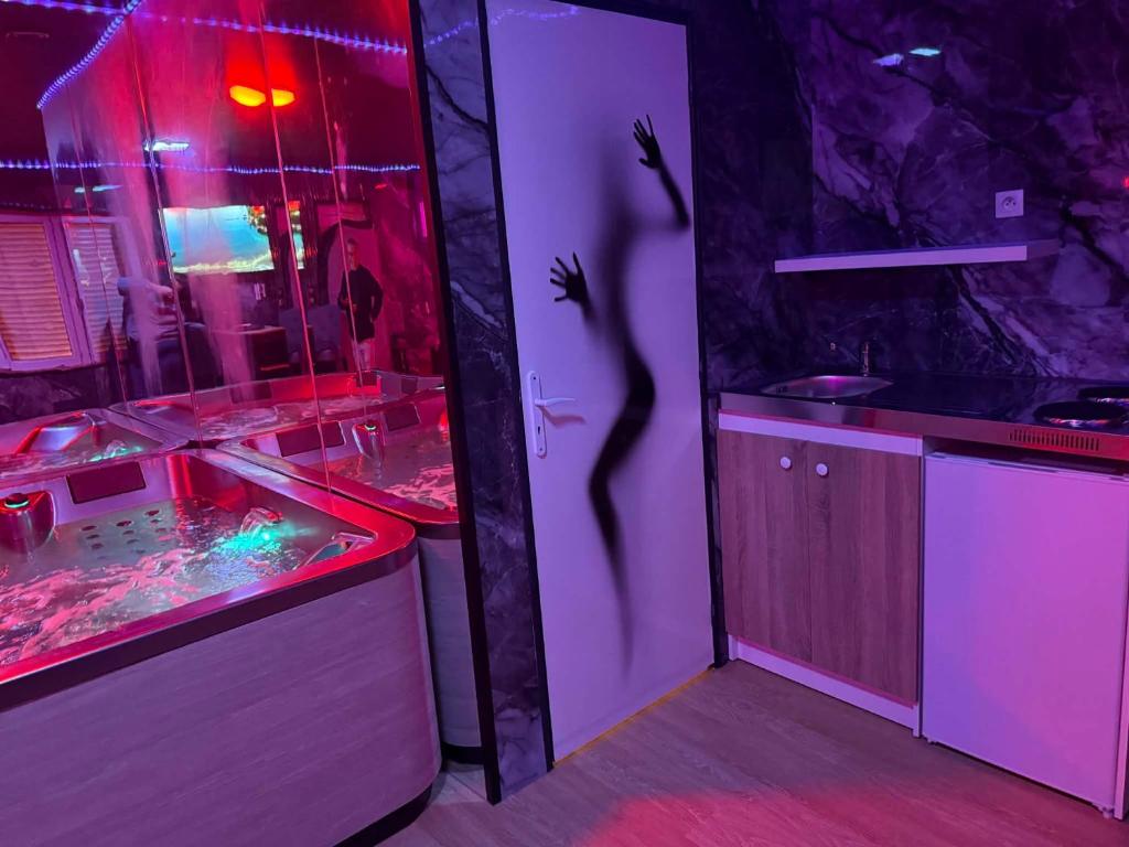 Love And Spa — love room à Thun-Saint-Martin
