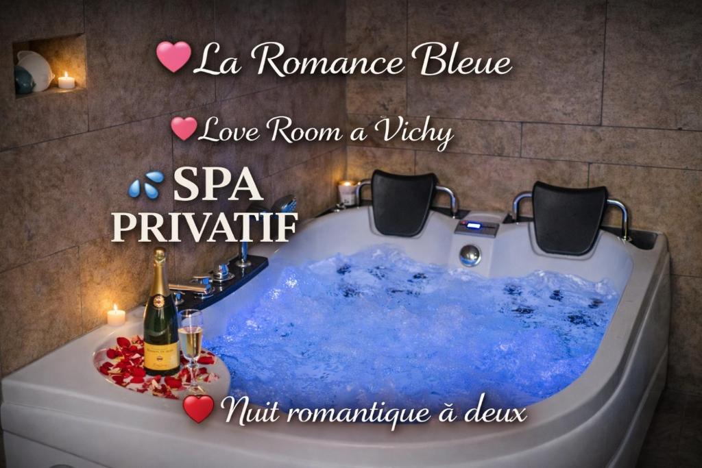 Romance Bleue -Love Room -SPA privatif – Netflix -séjour à vichy — love room à Vichy