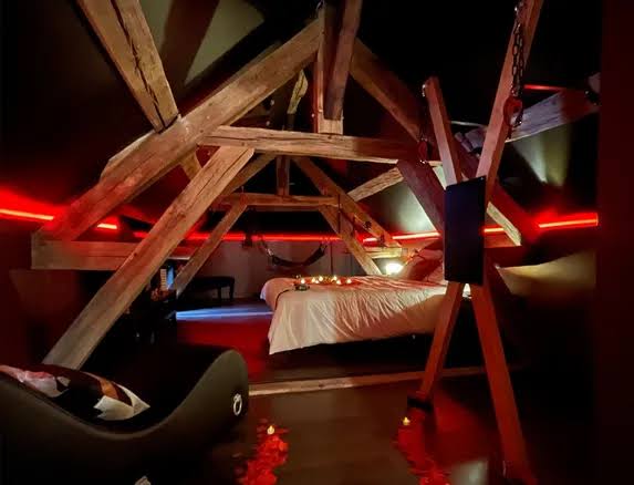 Love room à Ambarès-et-Lagrave