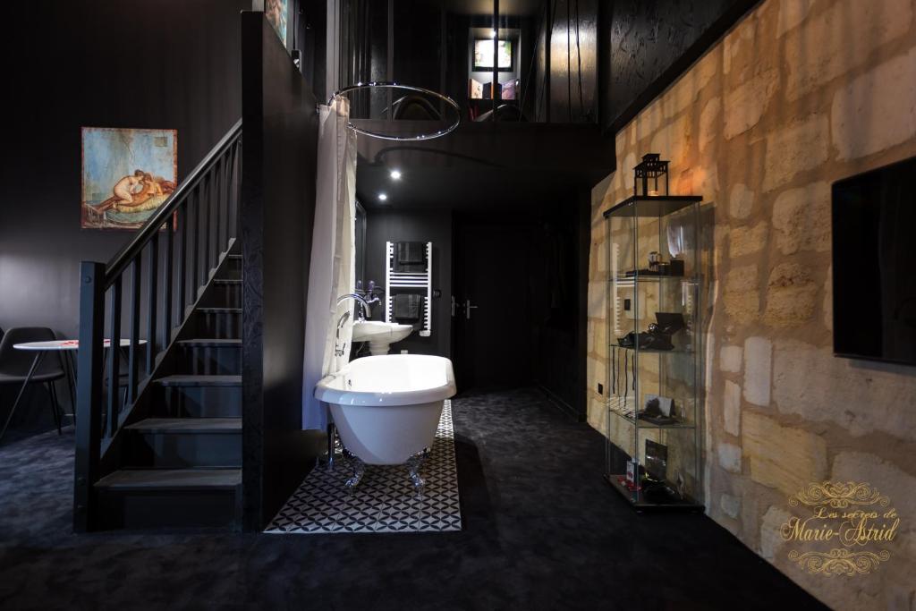 Plage Les Secrets de Marie-Astrid, Suite Love Room — love room à Bordeaux