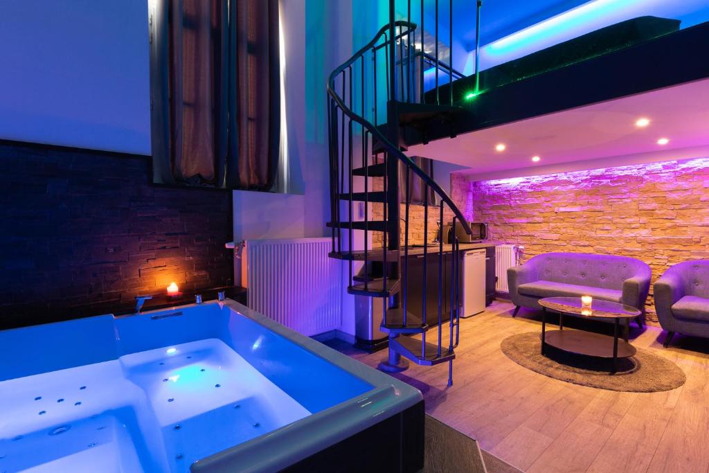 Spa-privatif — love room à Dijon