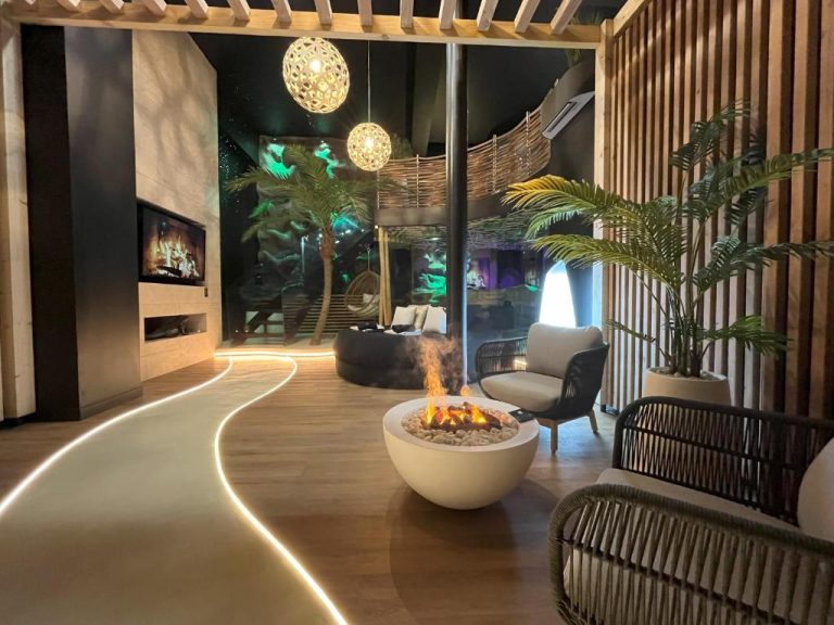 Love room OMIRA – Nuits d’exception & Spa à Bordeaux