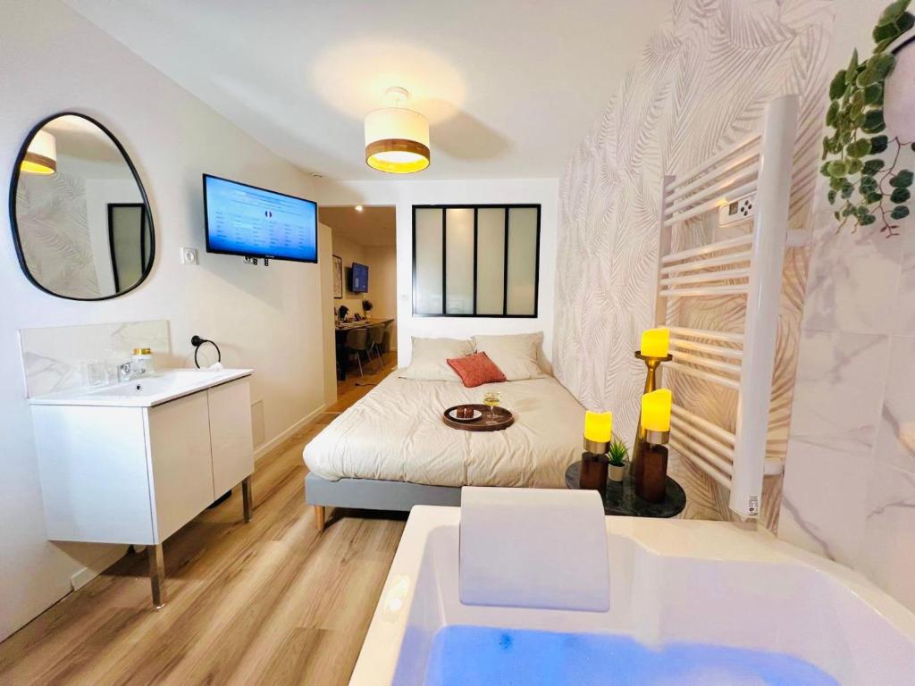 Cozy Jacuzzi Bordeaux Chartrons — love room à Bordeaux