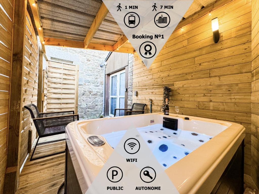 Suite romantique JACUZZI privatif chauffé à 37 GARE — love room à Guingamp