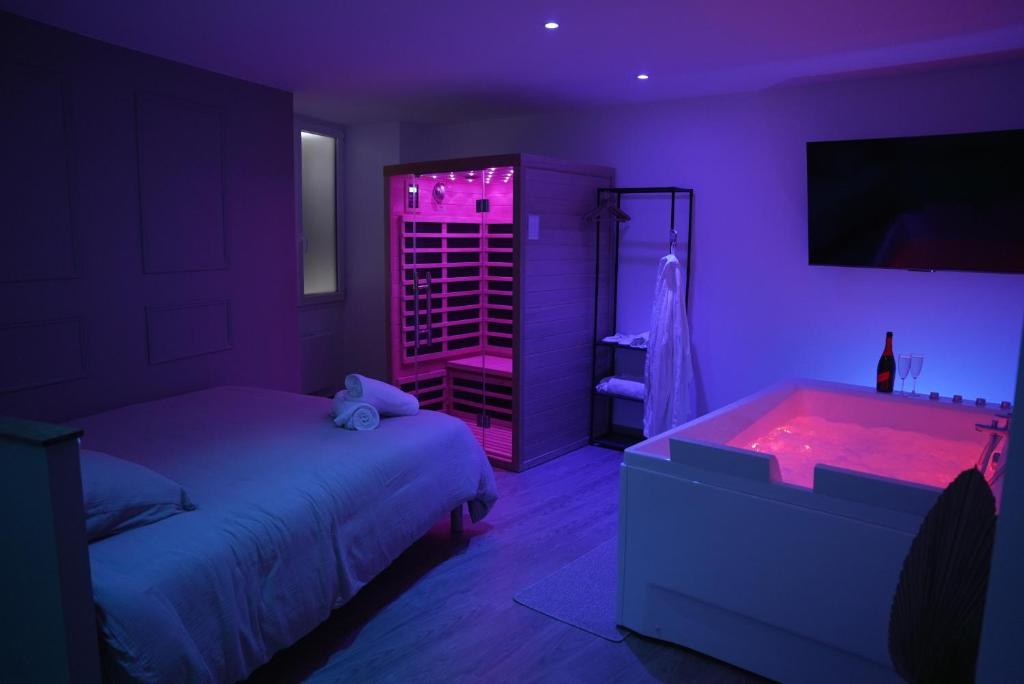 Suite Détente – Spa & Sauna — love room à Étampes