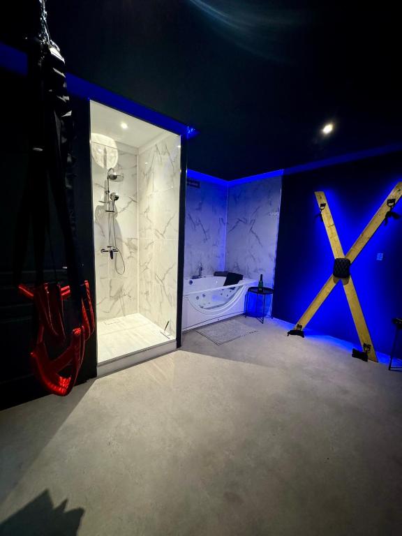 Love room love room – Montbéliard à Montbéliard