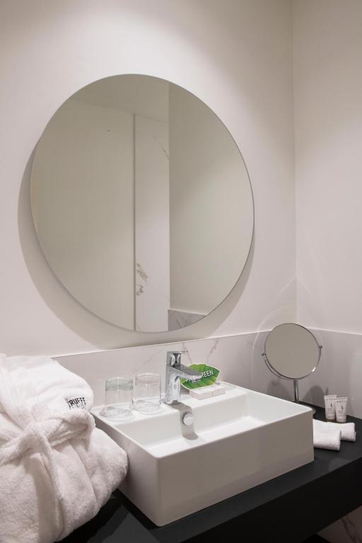 Hôtel La Truffe Noire — love room à Brive-la-Gaillarde