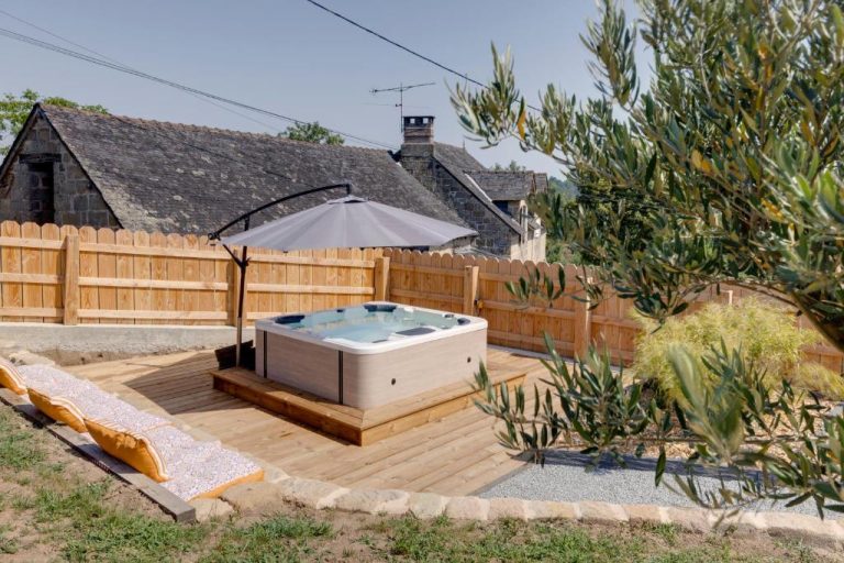 La Chambrote – Maison, spa privatif & clim