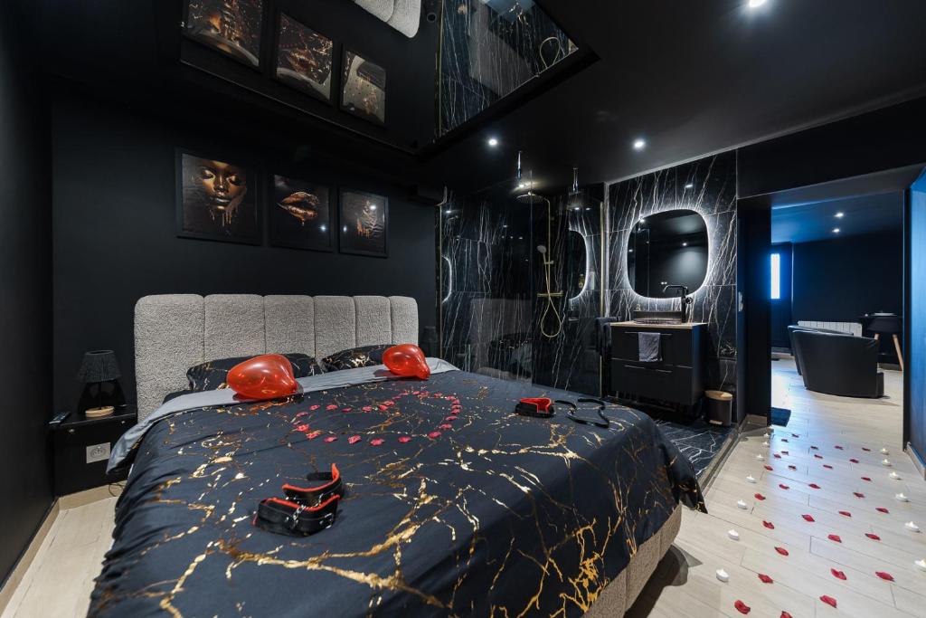 SecretBlackRoom — love room à Villecresnes