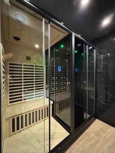 Love Room L&rsquo;instanté – « Suite L&rsquo;intense » — love room à Limoux