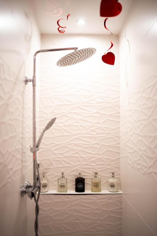 Maison M Rubis Maison Intime à 3 ambiances aux portes de Bordeaux — love room à Saint-Vincent-de-Paul
