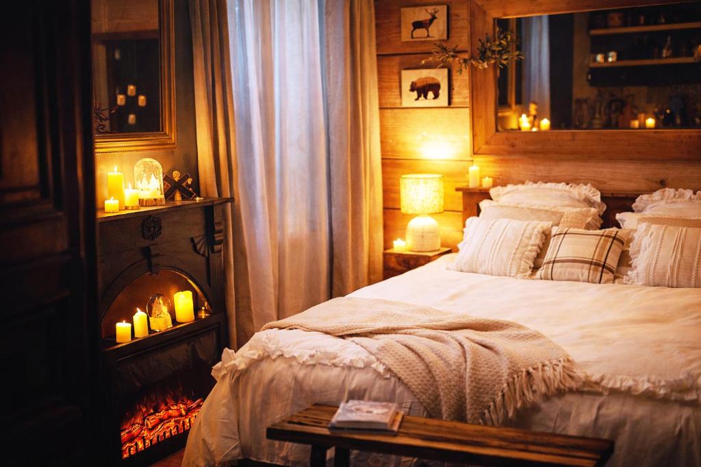 Le Chalet romantique en montagne, SPA, Écran cinéma, Lit king size, day use, 5min centre — love room à Évreux
