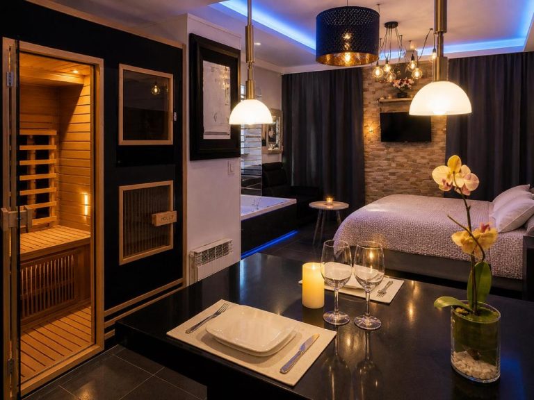 Une love room romantique avec jacuzzi pour couple à BeauneCôte-d'Or
