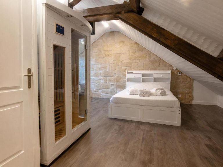 L&rsquo;Opale – Sauna et Jacuzzi