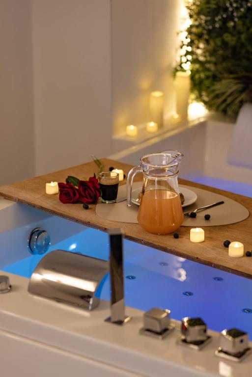 SUITE QU4TRE, Jacuzzi, Citadelle Bastia — love room à Bastia