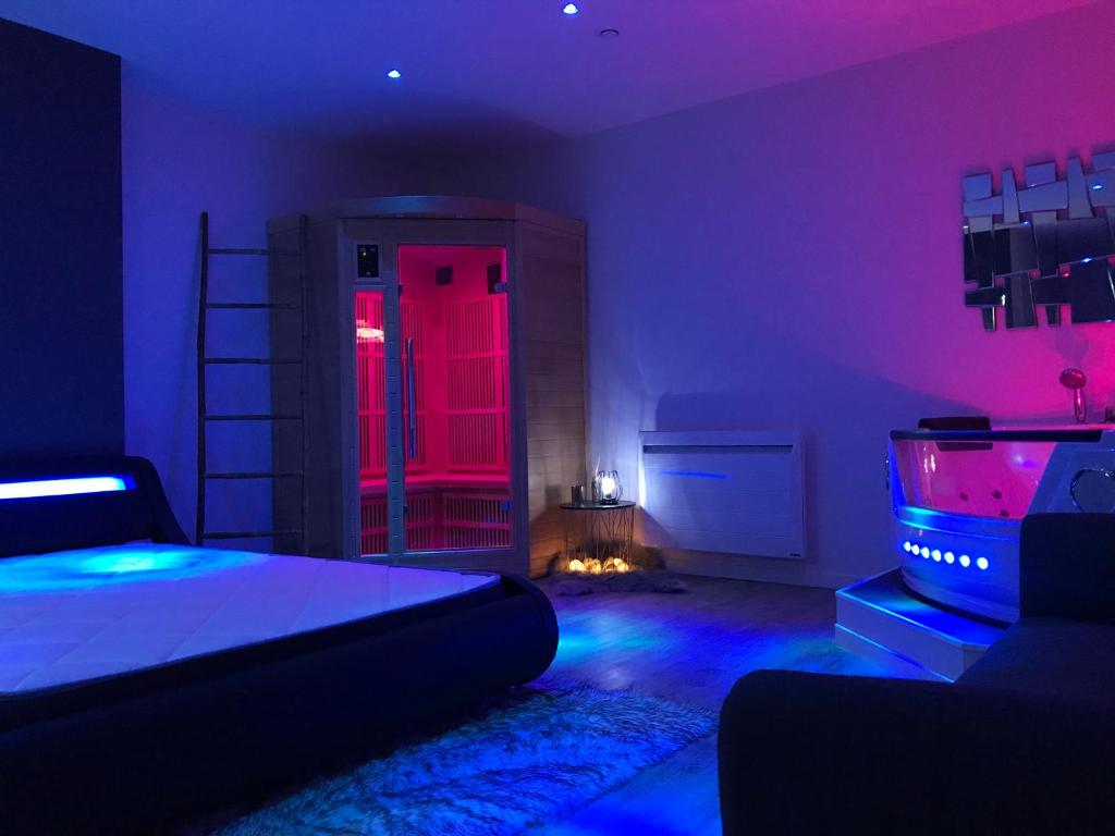Sweet love romantique by locationslepuyenvelay — love room à Le Puy-en-Velay