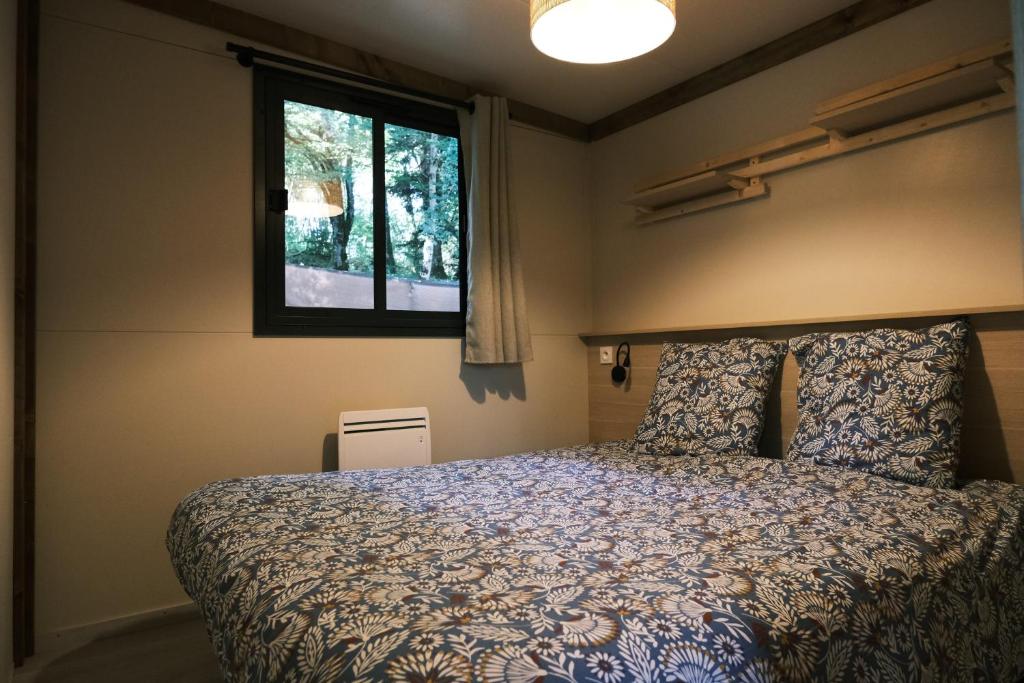 Plage Lodge avec SPA privatif – Foret et Lac — love room à Liginiac