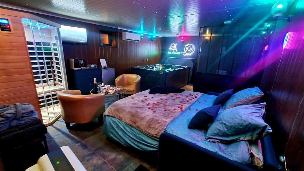 L&A Spa privatif — love room à Montigny-sur-Vence