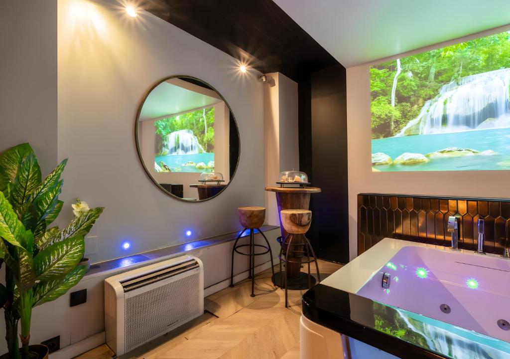Studio romantique avec Jacuzzi — love room à Nîmes