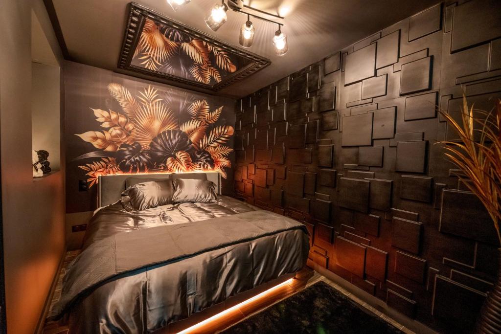 Suite Prestige – Jacuzzi – Luxe – Rooftop — love room à Toulouse
