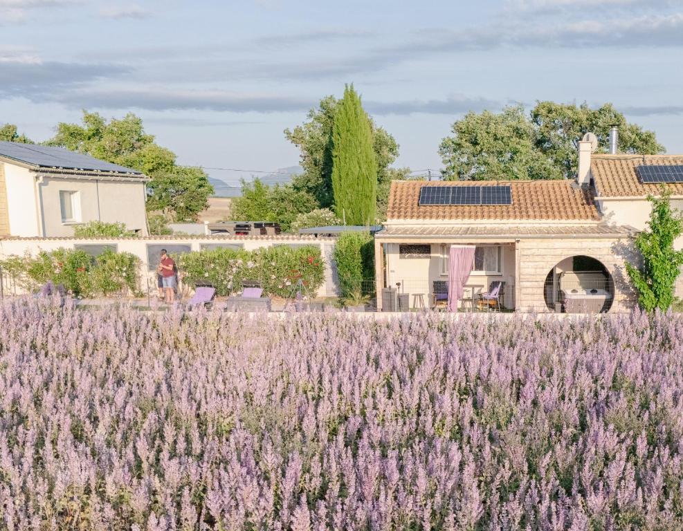 Le Spa des lavandes — love room à Valensole