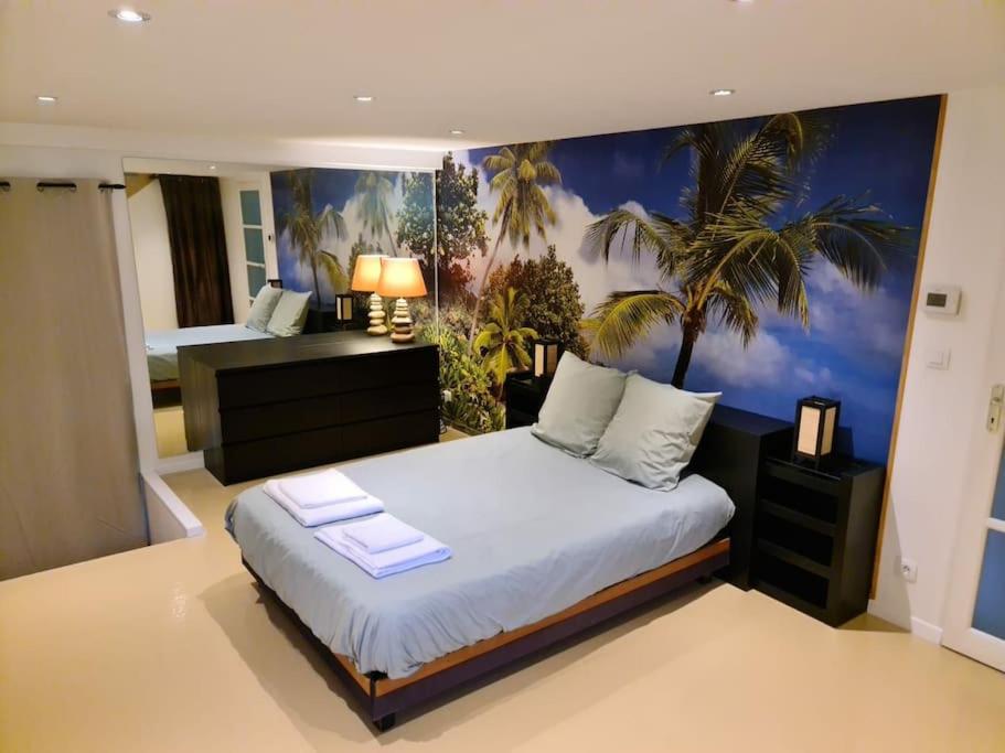 Villa Ohna – Gîte Romantique avec Spa Privé — love room à Vals-les-Bains