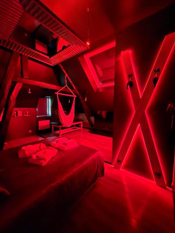 L instant Love, passion pure — love room à Verneuil d