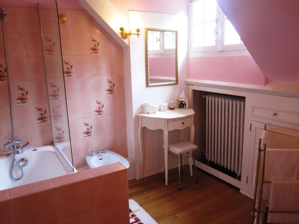 Plage La Croix du Reh — love room à Châteauneuf-la-Forêt