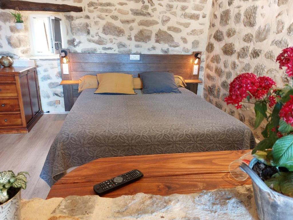 Chez Marinou — love room à Chirols