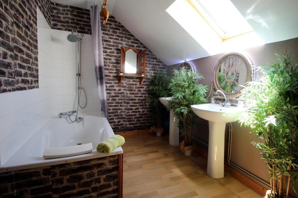 Terre indigo — love room à Eymoutiers