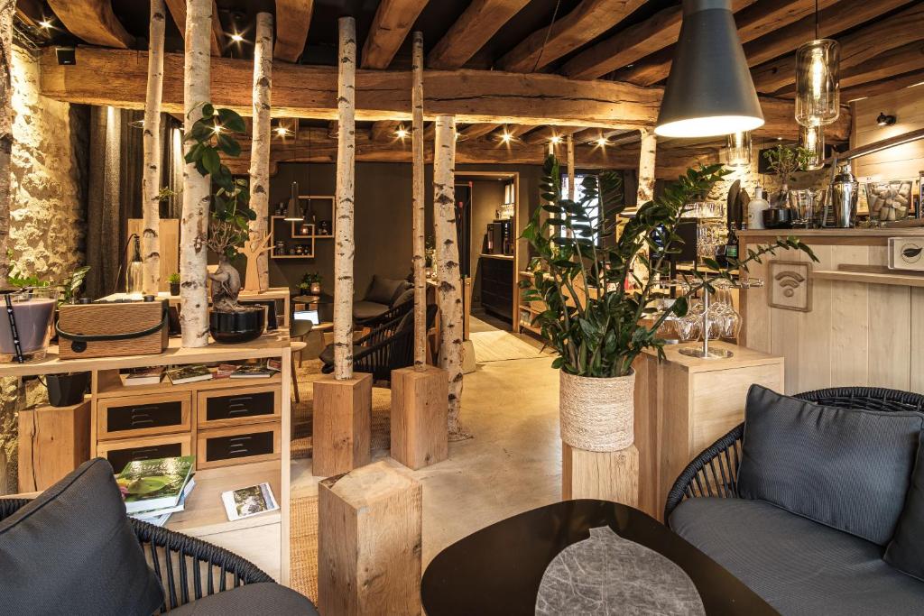 Le Studio des Prés Verts Suite Design avec Jacuzzi Privatif — love room à Jouey
