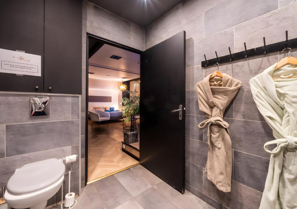 Studio romantique avec Jacuzzi — love room à Nîmes