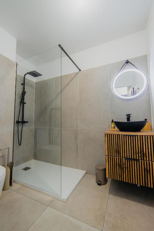 Love Room – Balnéo – Nuit Insolite – Intimité — love room à Toulouse