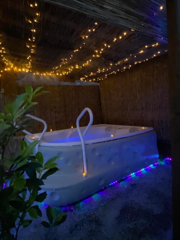 Chalet Kota Lovers Nest — love room à Urbès