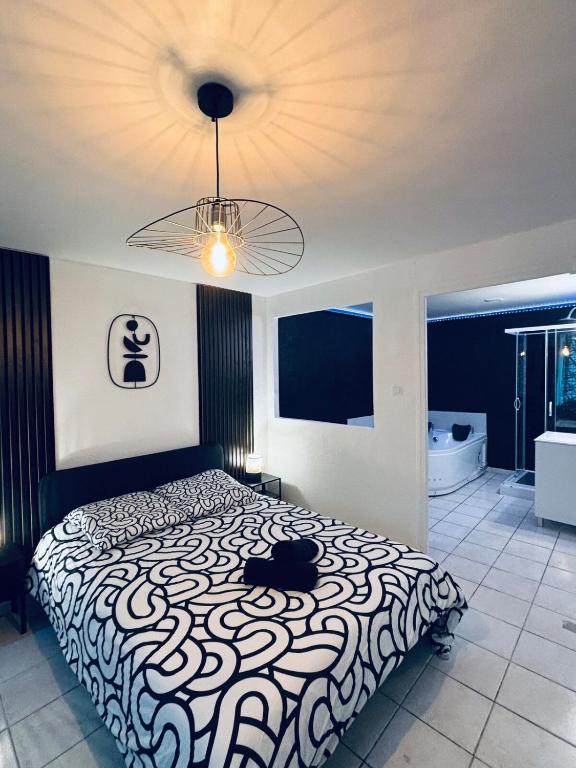 Love room Love Room-Jacuzzy-Beziers à Béziers