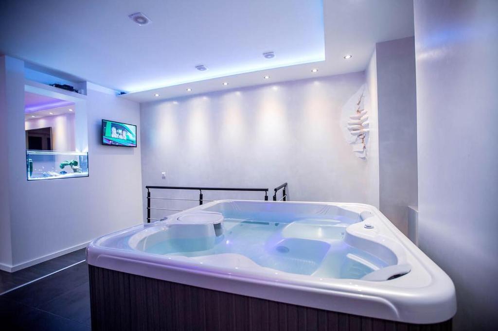 MeandYou Hammametspa — love room à Colmar