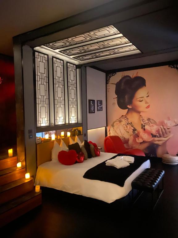 Love room Loveroom 50 nuances plus zen Expérience immersive & intimiste à Lagrâce-Dieu