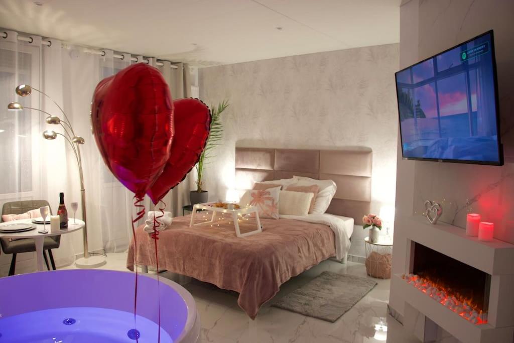 SPA Romantique … Esprit LOVE — love room à Mulhouse