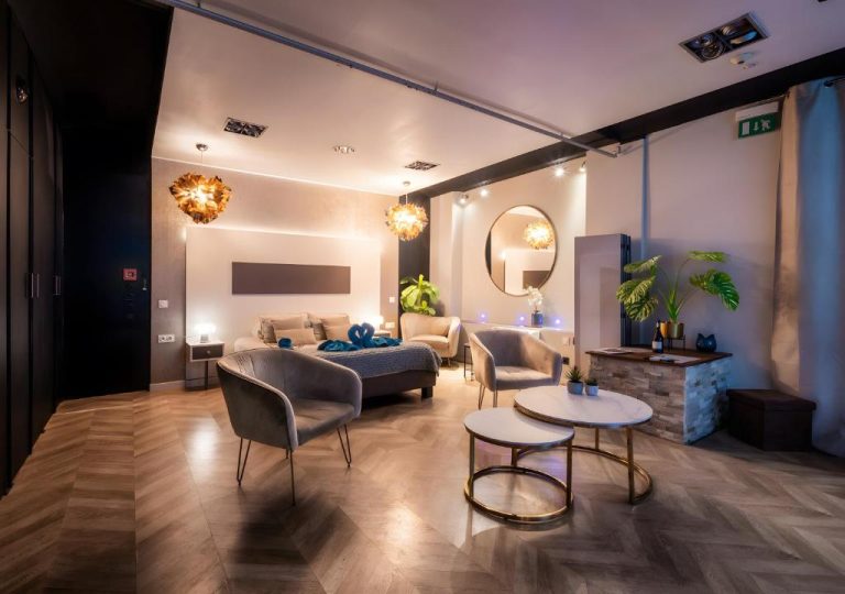 Studio romantique avec Jacuzzi