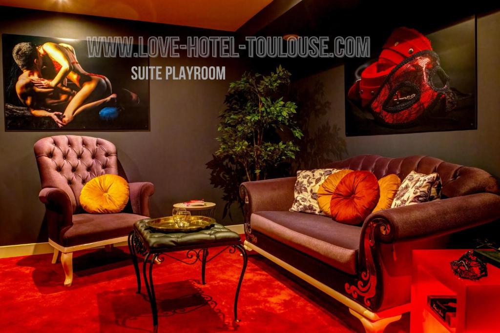 Une love room romantique avec jacuzzi pour couple à Toulouse (Haute-Garonne)
