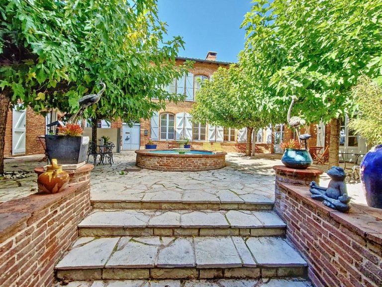 LE PRIEURE – Suites romantiques spa privatif, piscine, jardin, massages proche de Toulouse